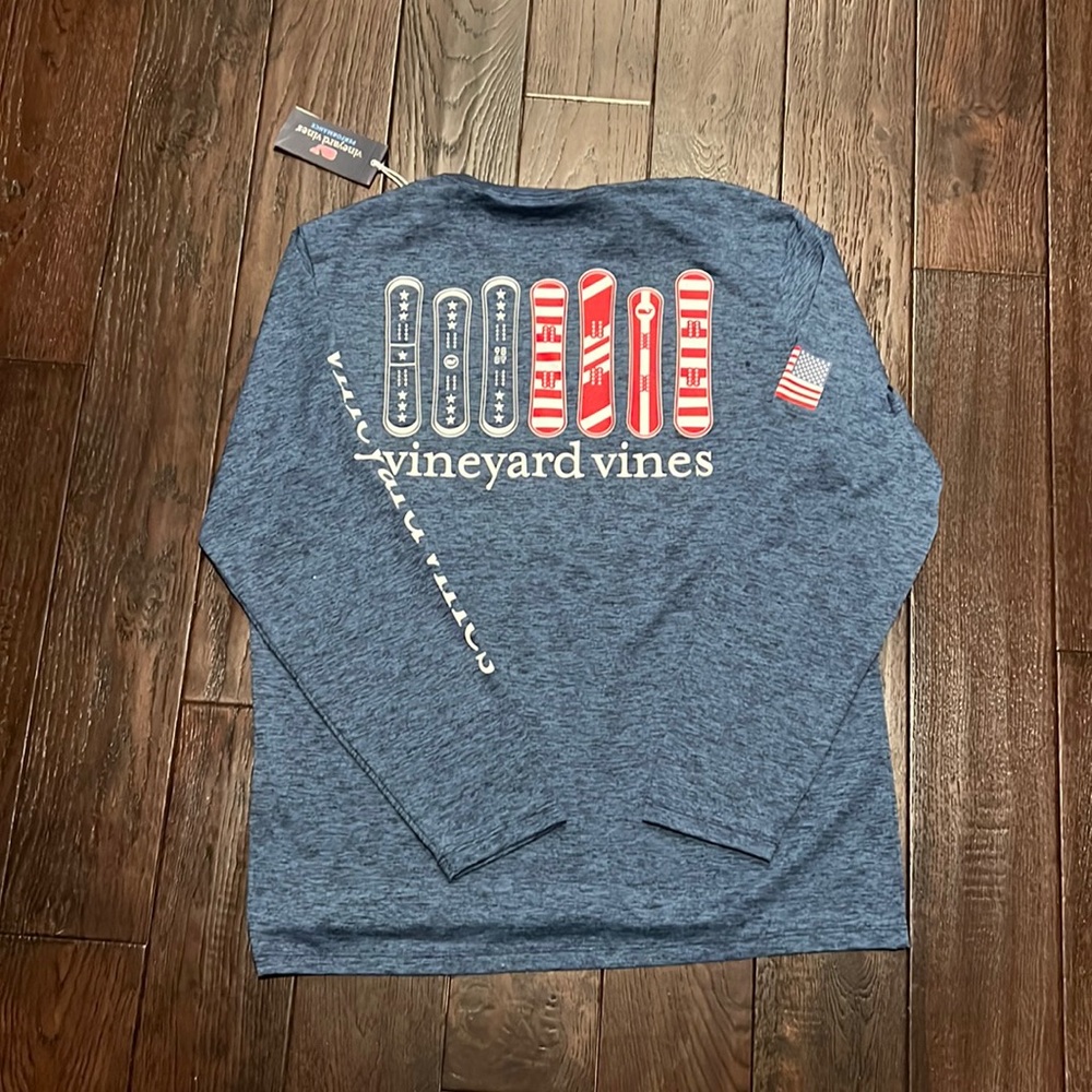 Vineyard vines performance snowboard long sleeve